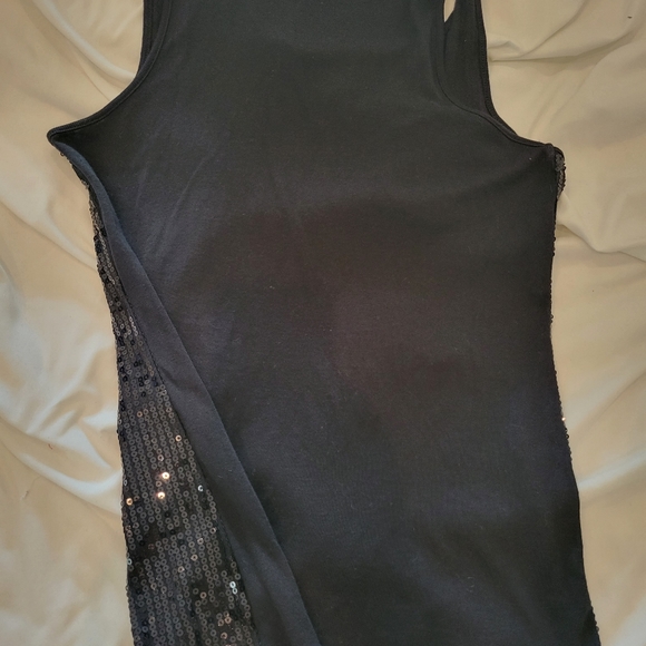 Gap black sequined tank size small - Picture 3 of 4